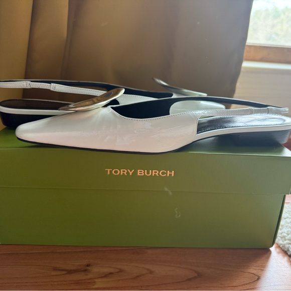 Tory Burch Cloud White Patent Slingback Flats with sculptural metal teardrop - Picture 5 of 5